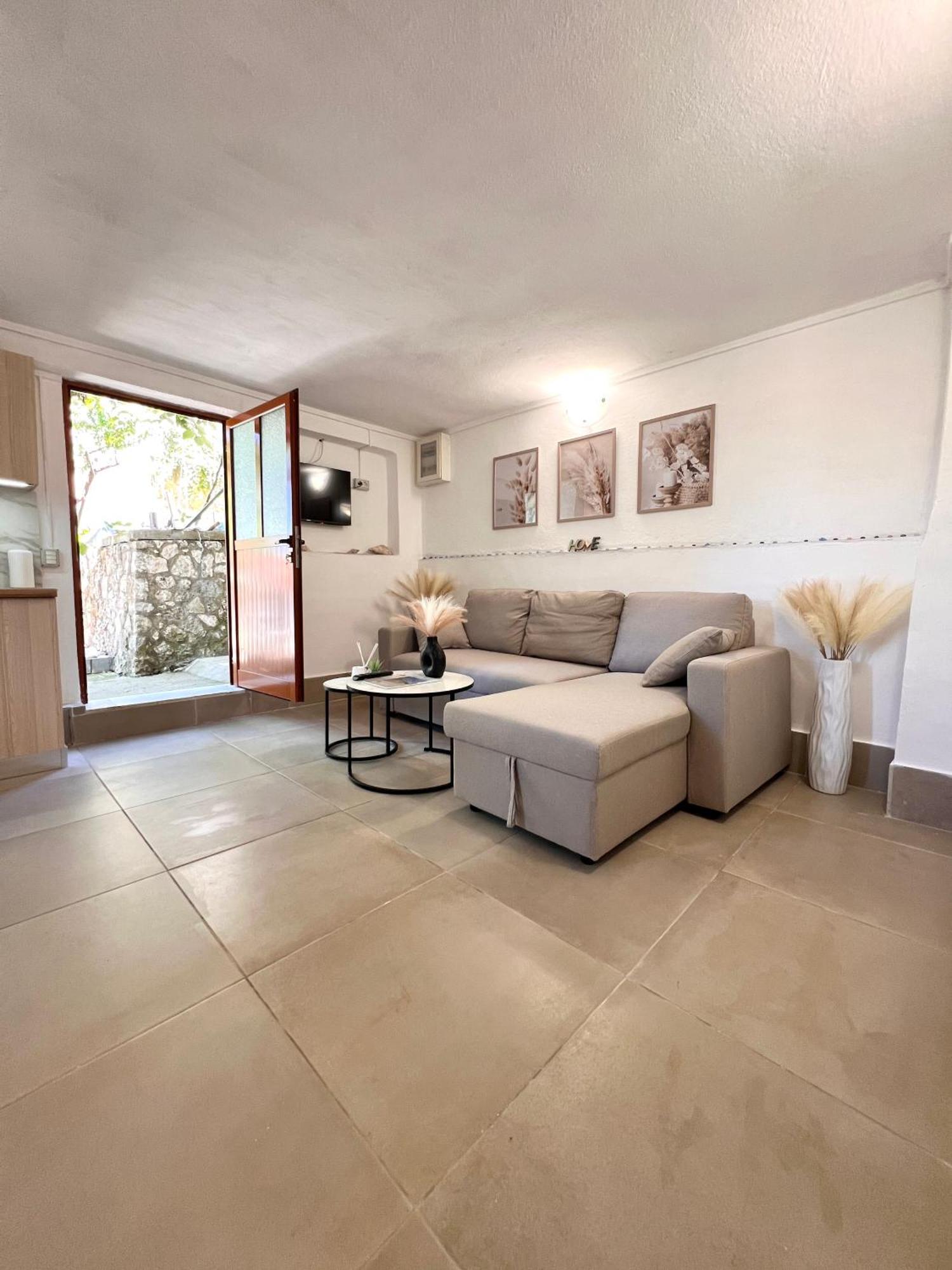 Petra Oliva Apartment Dhërmi Eksteriør bilde