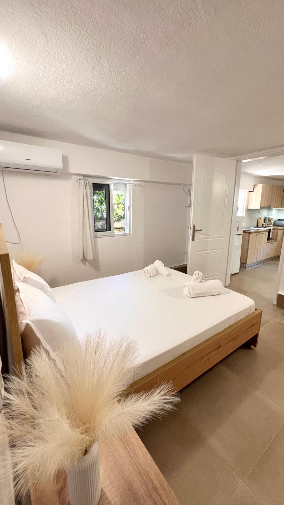 Petra Oliva Apartment Dhërmi Eksteriør bilde